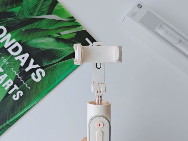我的自拍神器--小米变焦支架自拍杆 2米乐体育app网站一杆多用拍照不求人(图18)