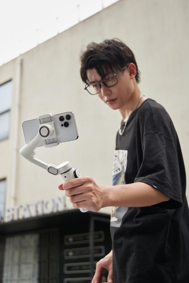 大品牌机型汇总分析手机云台稳定器十(图2) 大品牌机型汇总分析手机云台稳定器十(图2)