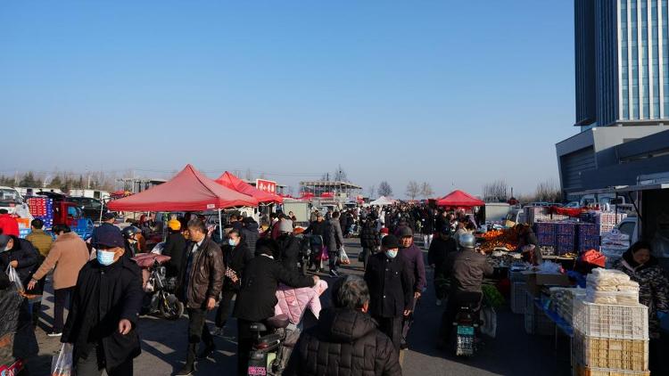 来山东赶集可能要拼网速_山东_大众网齐鲁年味·消费新潮丨年集赶出新风尚!(图5) 来山东赶集可能要拼网速_山东_大众网齐鲁年味·消费新潮丨年集赶出新风尚!(图5)